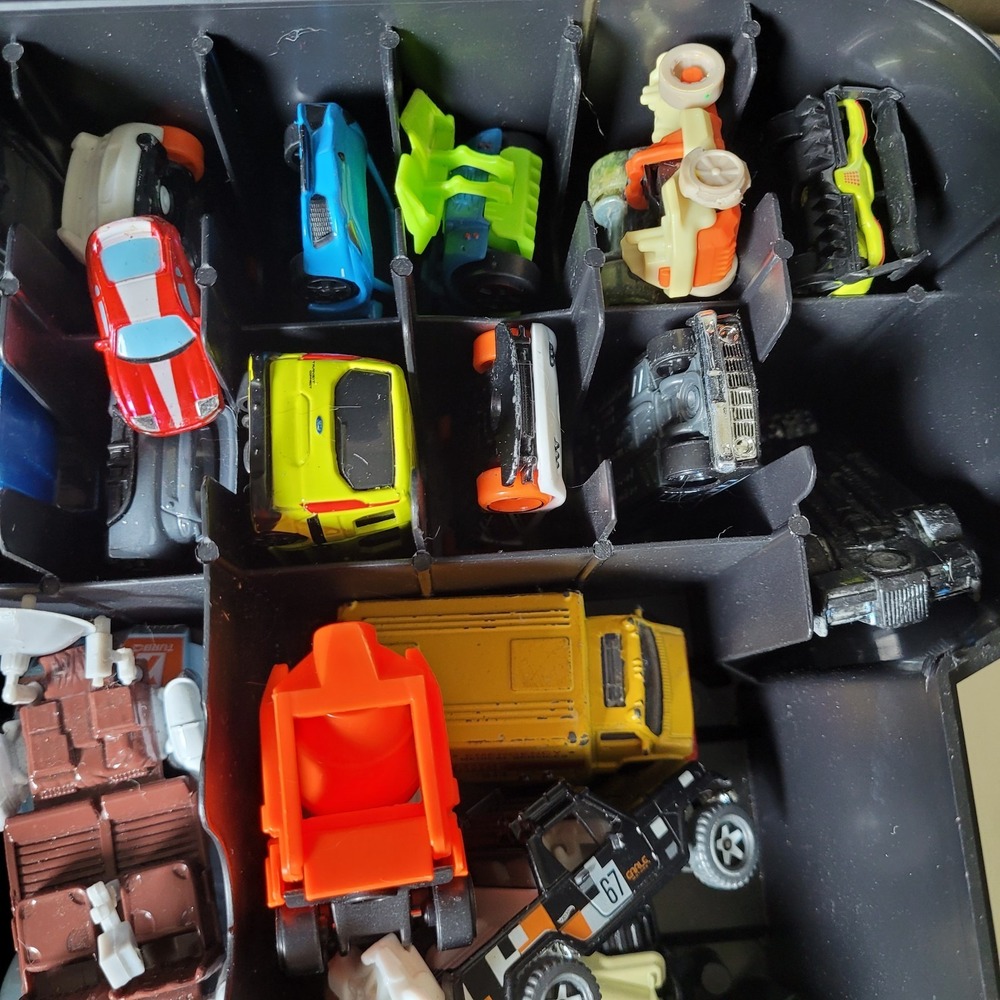 Hot Wheels Rolling Storage Case + Bulk Mixed Lot 54 Toy Cars Matchbox Diecast - Picture 13 of 14